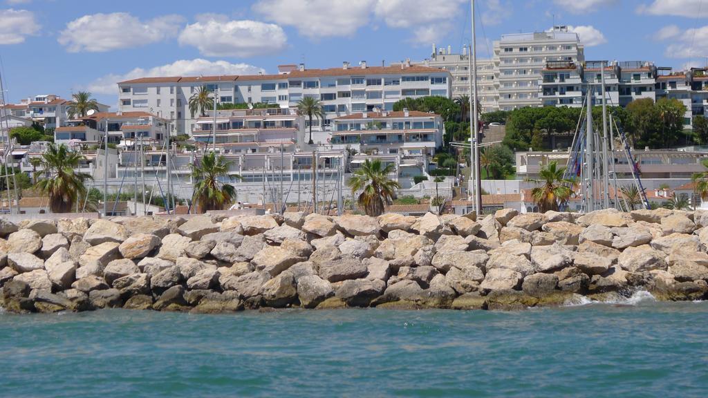Mini Apartamento Port Aiguadolc Сиджес Экстерьер фото
